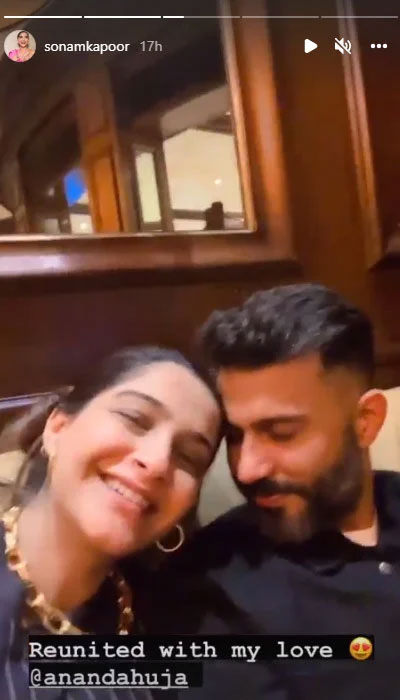 Pregnant Sonam Kapoor shows off her growing baby bump: See Pic
