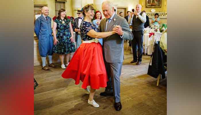 Prince Charles gets into Queens Platinum Jubilee spirit, shakes a leg with fan at Highgrove Gardens