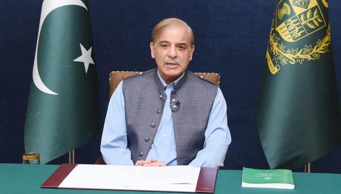 Prime Minister Shehbaz Sharif addressing the nation. — Twitter/Abubakar Umer