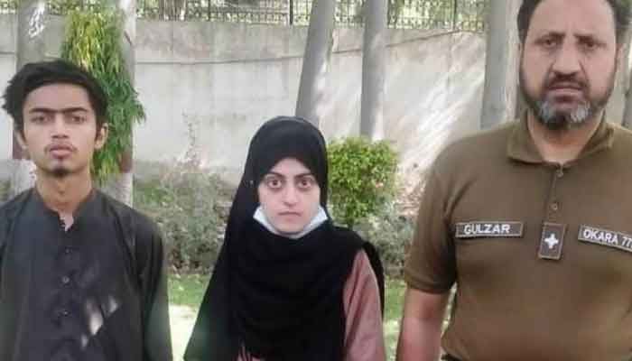 Dua Zahra (C) and her husbandZaheer Ahmed (L) have been recovered by Punjab police. Photo: file