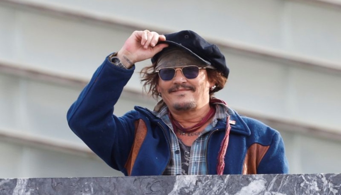 Johnny Depp tidak mengadakan pesta mewah setelah kemenangan dalam persidangan, sumber mengklaim
