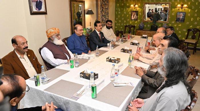 Coalition govt leaders show confidence in PM Shehbaz ahead of budget 2022-23