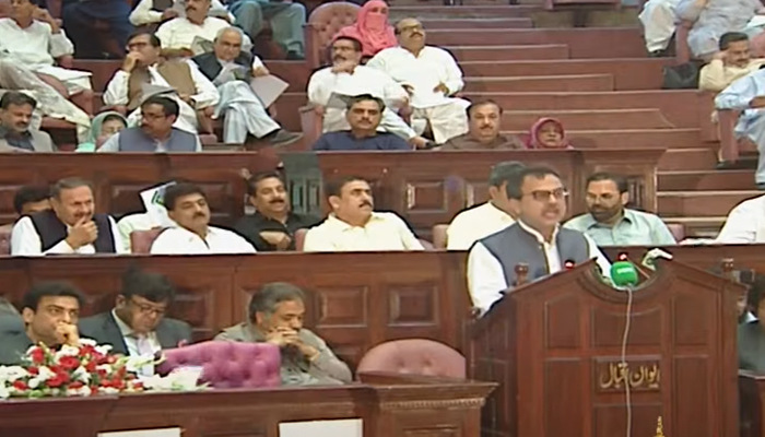 Finance Minister Punjab Sardar Awais Laghari unveils the budget for the fiscal year 2022-23 at the Aiwan-e-Iqbal, on June 15, 2022. — YouTube/PTV