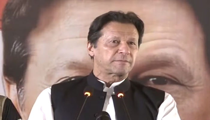 PTI Chairman Imran Khan addressing party workers in Islamabad. — Screengrab/ Geo News