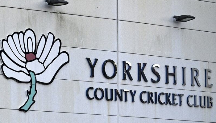 Yorkshire didakwa oleh ECB setelah baris rasisme kriket Azeem Rafiq