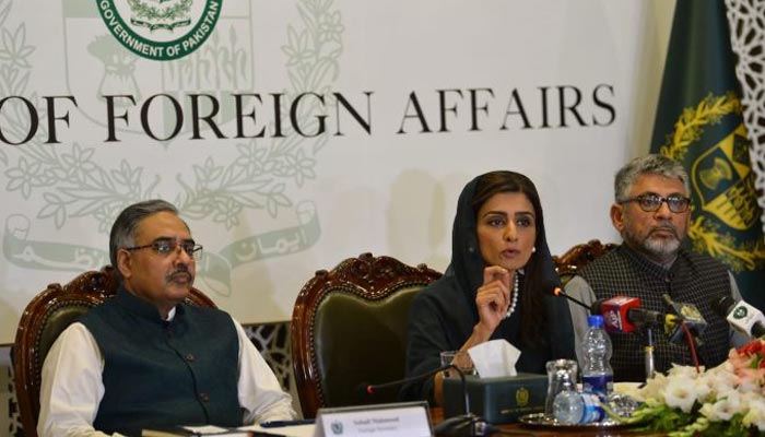 Minister of State for Foreign Affairs Hina Rabbani Khar addressing a post-FATF-verdict press conference on June 18, 2022 in Islamabad. — APP