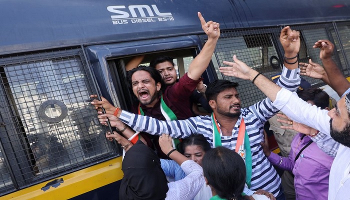 Indian Youth Congress supporters, are detained by the police during a protest against the Agneepath recruitment scheme on a street in Mumbai, India, June 18, 2022.—Reuters