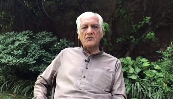 Former Pakistan Cricket Board (PCB) chairman Khalid Mahmood speaks in this undated photo. — YouTube/File