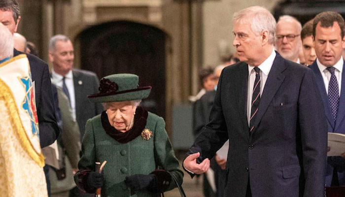 Queen will 'never hear' word against 'intensely loyal' Andrew: 'Can do no wrong' - Vimarsana News