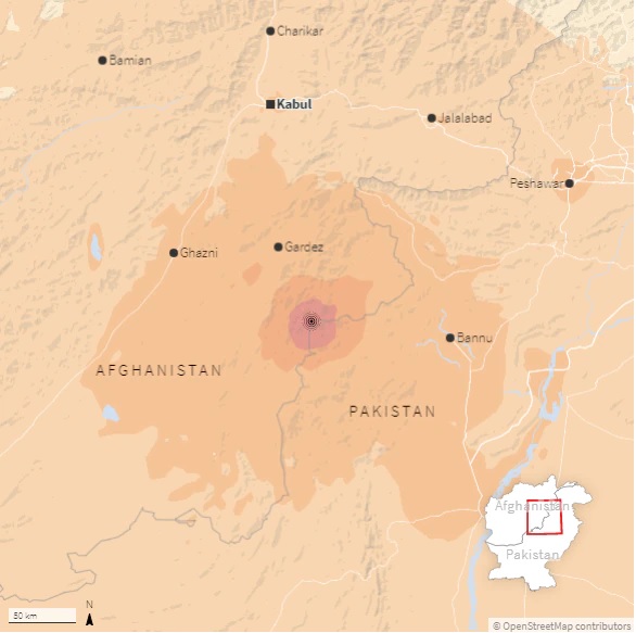 22 جون 2022 کو صبح سویرے پاکستان کے ساتھ ملکی سرحد کے قریب مشرقی افغانستان میں آنے والے 6.1 کی شدت کے زلزلے کا شیک میپ۔ ایک شیک میپ زلزلے سے پیدا ہونے والی زمین کے لرزنے کی نمائندگی کرتا ہے۔  معلومات زلزلے کی شدت اور مرکز سے مختلف ہے کیونکہ شیک میپ زلزلے کے ذریعہ یا طاقت کو بیان کرنے کے بجائے زلزلے سے پیدا ہونے والی زمینی لرزش میں فرق پر توجہ مرکوز کرتا ہے۔—رائٹرز/یو ایس جی ایس