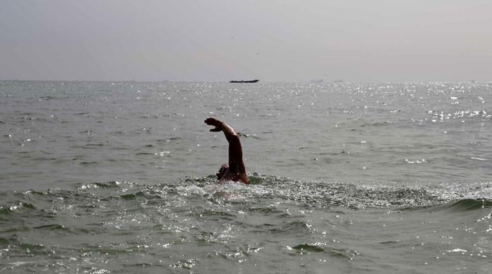 Four picnickers drown, two rescued at Karachi's Sea View beach 