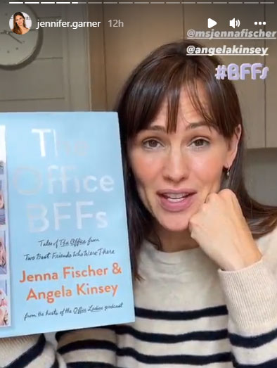 Jennifer Garner shares top 6 picks for Summer reads