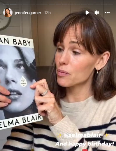 Jennifer Garner shares top 6 picks for Summer reads