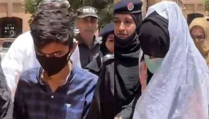 Dua Zahra (R) and Zaheer Ahmed (L) being brought to SHC on June 6, 2022 after being recovered. — Geo News screengrab