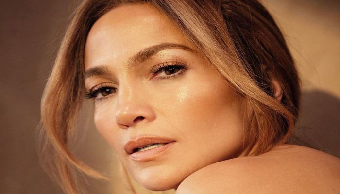 Jennifer Lopez says we are living in an America I dont recognize