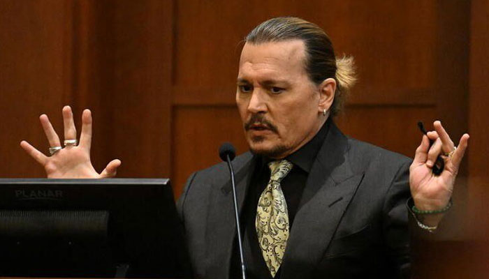 Johnny Depp menemukan pendukung selebriti lain setelah persidangan Amber Heard