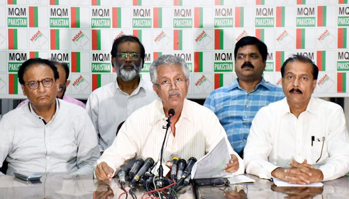 Senior MQM-P leader Wasim Akhtar addressing a press conference in Karachi, on June 27, 2022. — Twitter/MQMPKOfficial