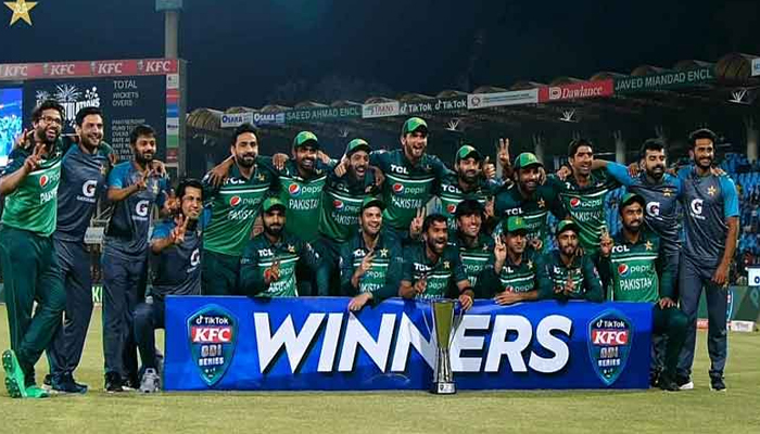 A file photo of the Pakistan cricket team celebrating their victory. — AFP/File