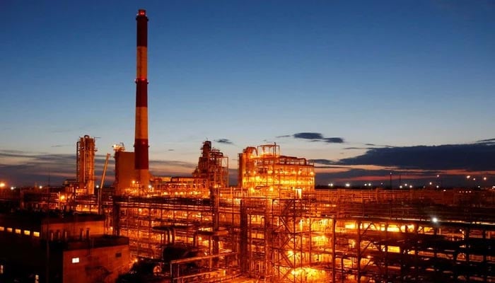 Importing oil from Russia would be expensive: sources - Vimarsana News