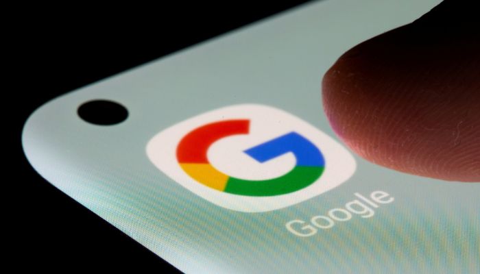 Google has reached a deal with US developers that will allow customers to sign up for services that are not accessible through the companys Play Store — Reuters