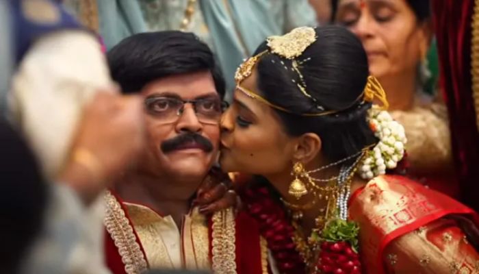 Bride Sai Vaishnavi gets emotional after seeing the statue of her father, who died last year.—NDTV