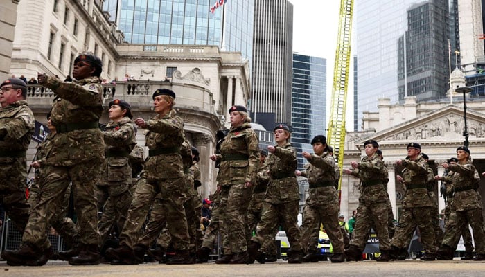 Army cadets take part in a parade during the Lord Mayors show in London, Britain November 13, 2021. Photo— REUTERS/Henry Nicholls
