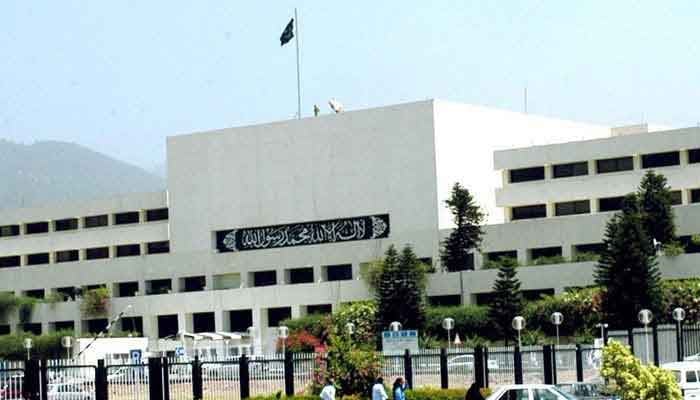 Why 'neutrals' have an outsized role in Pakistani politics - Vimarsana News