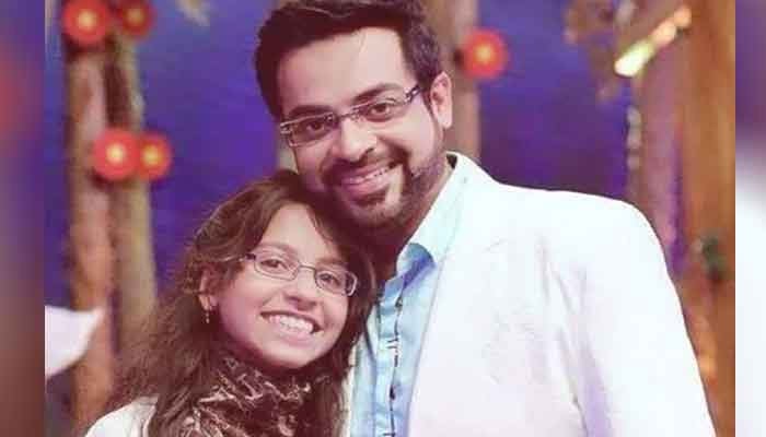 Bushra Iqbal shares rare clip of Aamir Liaquat, daughter Dua on his birthday: Watch