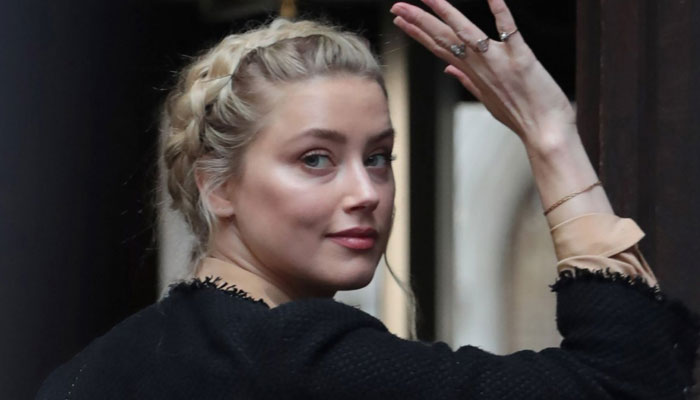 Amber Heard gears up to bag $15 million from her tell-all book