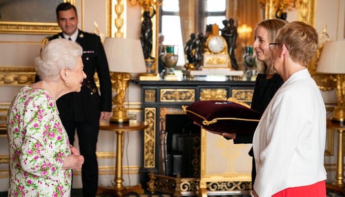 Queen Elizabeth continues royal duties amid health concerns