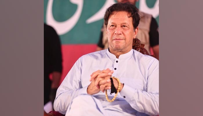Kami akan melawan keluarga Sharif, ECP dalam jajak pendapat mendatang: Imran Khan