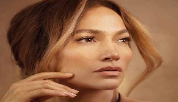 Former boyfriend extols Jennifer Lopez