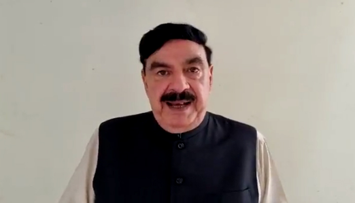 Awami Muslim League chief Sheikh Rasheed addressing the establishment in a video message on Twitter, on July 17, 2022. — Screengrab courtesy Twitter/ShkhRasheed