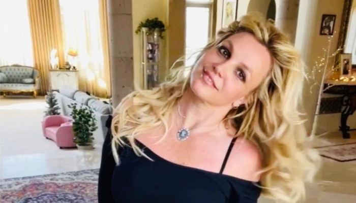 I M Aware Of My Passion Britney Spears Sings Powerful New Version Of Baby One More Time