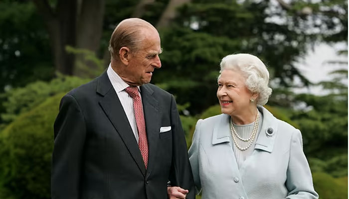 Queen expecting major court decision over Prince Phillips death
