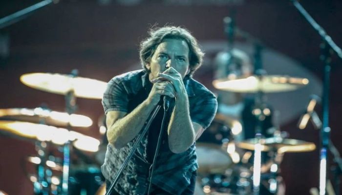 Pearl Jam batalkan konser di Wina