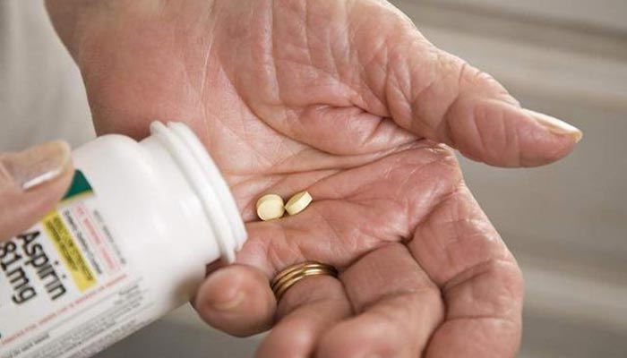 Mengkonsumsi aspirin dapat memicu banyak risiko kesehatan, termasuk kanker