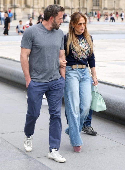 Ben Affleck and Jennifer Lopez keep it casual as they visit Louvre in Paris