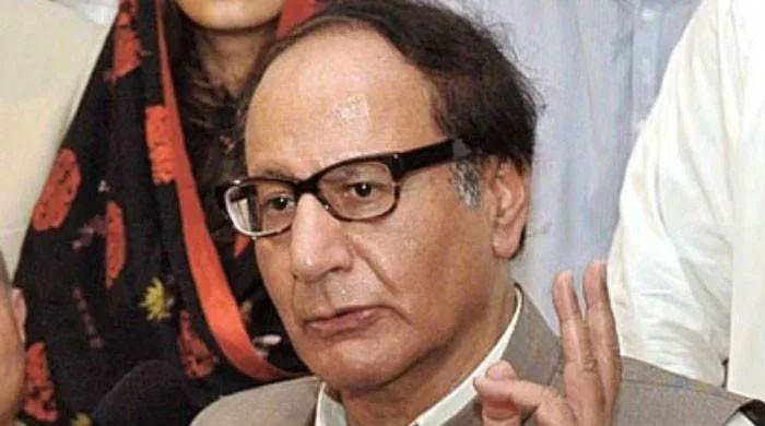 PML-Q decides to remove Shujaat to 'save party from destruction'