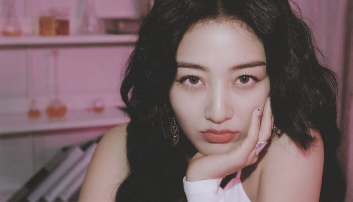 Jihyo sings I Fly  for Kim Se Jungs character