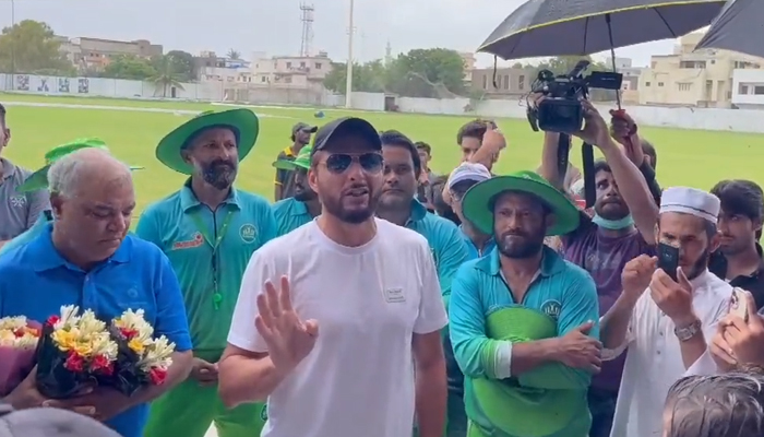 Pakistans legendary cricketer Shahid Khan Afridi speaks to young cricketers at the TMC Ground in Karachi, on July 29, 2022. — Twitter/SAFoundationN