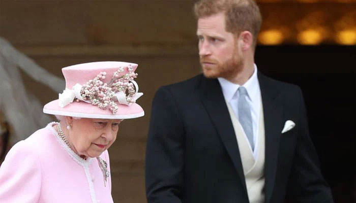 Queen has calming situation as Prince Harry spikes his guns