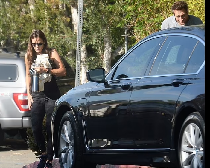 Jennifer Garner, BF John Miller are 'stronger than ever' amid split rumors