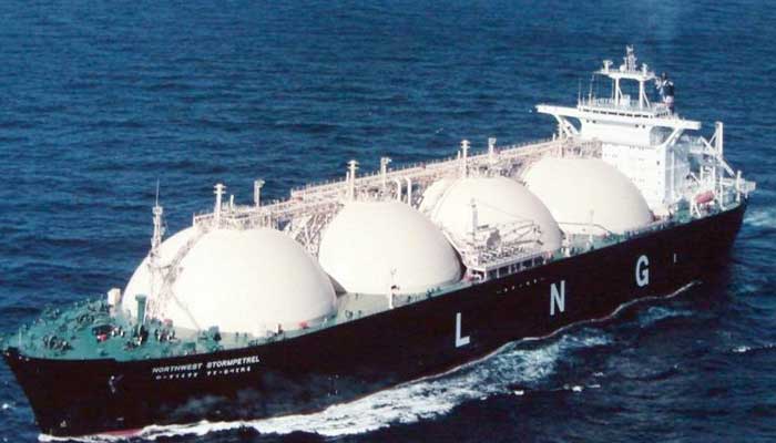 Pakistan issues tender seeking bid prices from international LNG trading companies for a six-year agreement. Photo: AFP/file