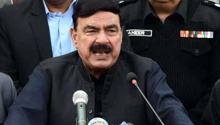 Awami Muslim League chief and former interior minister Sheikh Rasheed Ahmed. — Twitter/File