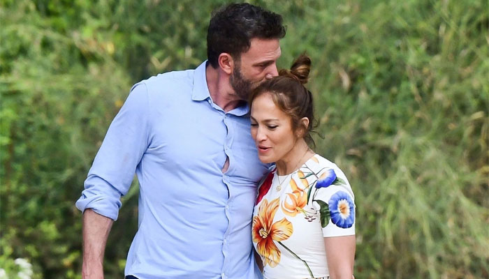 Jennifer Lopez, Ben Affleck packed on PDA as they’re spotted first time since honeymoon