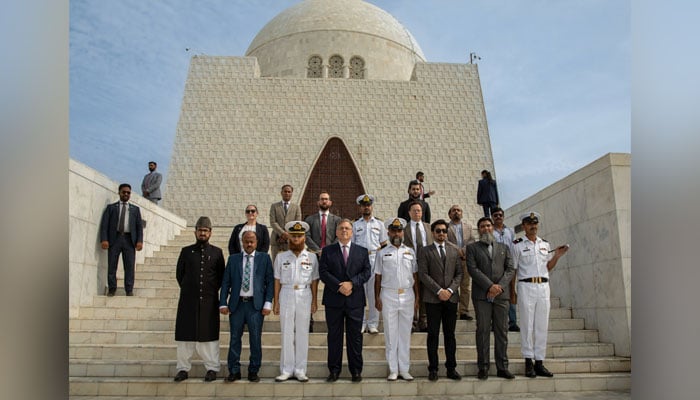 US Ambassador Donald Blome and other officials pose for a picture at the mausoleum of Quaid-e-Azam Muhammad Ali Jinnah. — US Consulate Karachi/ Twitter