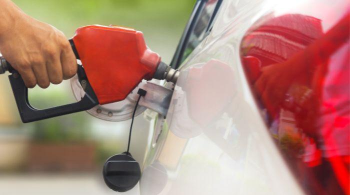 What do the oil price fluctuations mean for Pakistan?