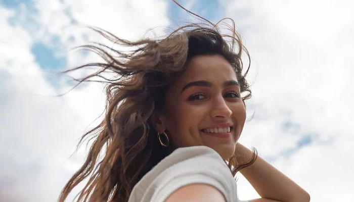 Alia Bhatt shares a new video from her babymoon: Watch