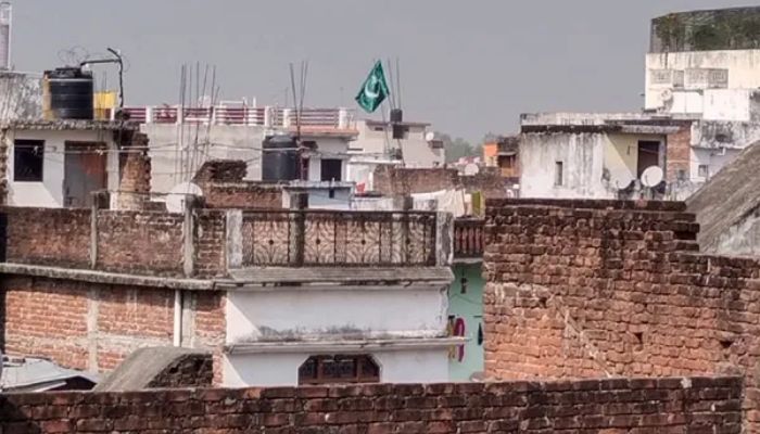 (Representational) Alleged Pakistan flag atop a house in Gorakhpur. — Times Now